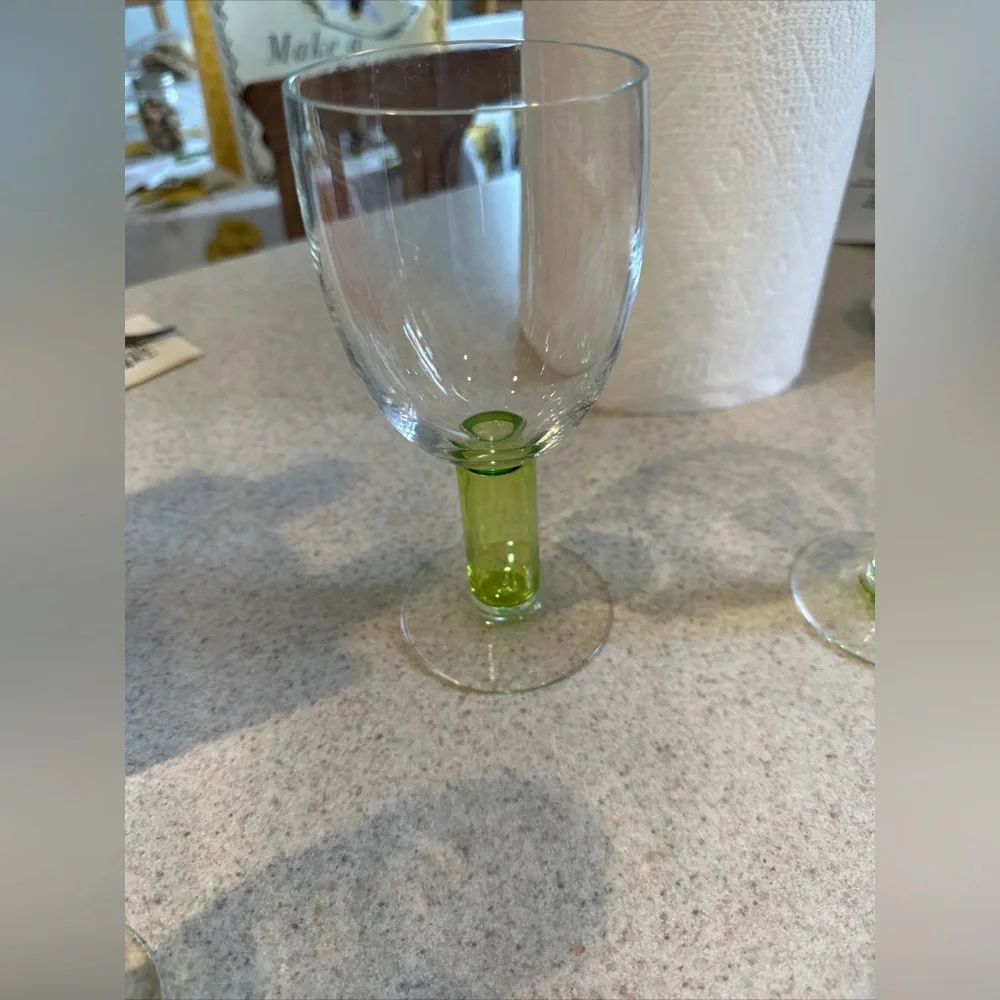 Set of 3 Neon green stemware/barware glasses in excellent condition.